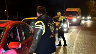 Düzce'de Kapsamlı Güvenlik Operasyonu: 21 Tutuklama