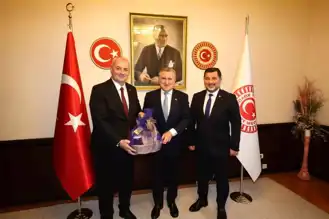 Düzce'ye Gençlik Merkezi ve Spor Sahası Müjdesi