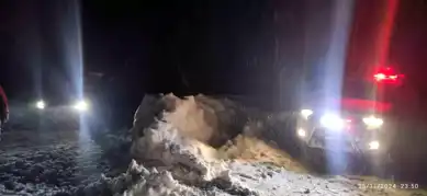 Karda Mahsur Kalanlar Kurtarıldı