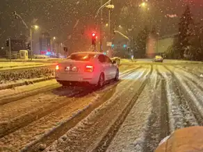 Şiddetli Kar Yağışı Sürücüleri Mağdur Ediyor