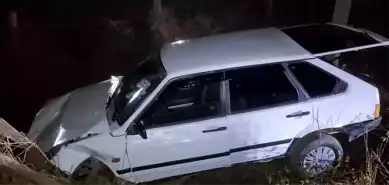 Düzce'de Şarampole Devrilen Otomobil: Sürücü Ağır Yaralı