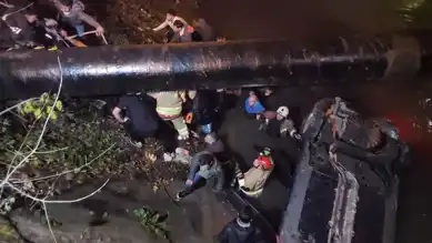 Düzce'de Dereye Uçan Otomobil: 3 Yaralı