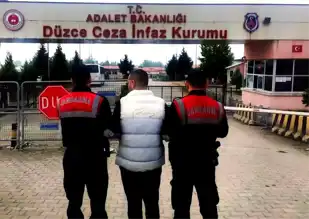 Düzce'de Kapsamlı Güvenlik Operasyonu: Çok Sayıda Gözaltı
