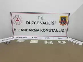 Düzce'de Uyuşturucu Operasyonu: 2 Şüpheli Tutuklandı