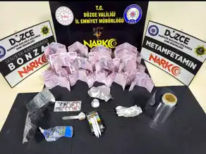 Düzce'de Uyuşturucu ve Alkol Operasyonu: 3 Gözaltı