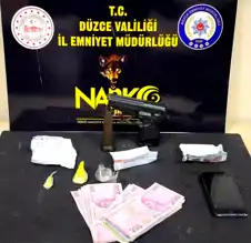 Düzce'de 3 Kişi Uyuşturucu Ticaretiyle Yakalandı