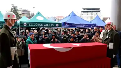 Şehit Uzman Çavuş Bazna, Düzce'de Toprağa Verildi