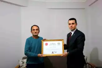 Gazi Kırcıoğlu'na Şükran Belgesi
