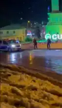 Polis, Gençlerle Kar Topu Oynadı!