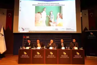 Öğretmenliğin Geleceği Tartışıldı