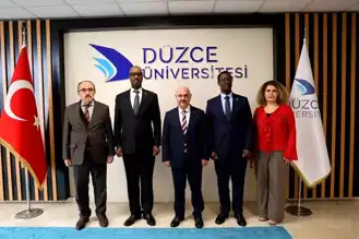 Ruanda Büyükelçisi Düzce Üniversitesi'nde Öğrencilerle Buluştu