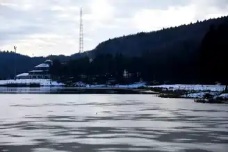 Topuk Yaylası'nda Kış Masalı: Gölet Buz Tuttu!