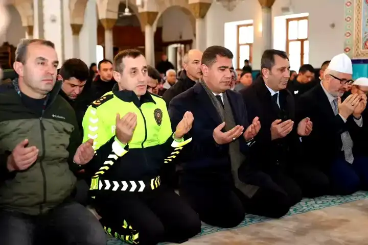 Düzce'de Deprem Kurbanları Anıldı