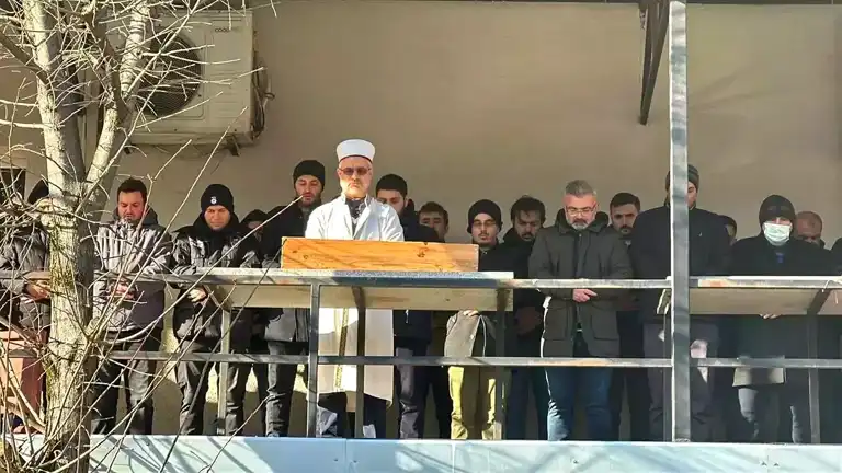 Düzce'de Park Halindeki Araç Kazasında Çocuk Hayatını Kaybetti