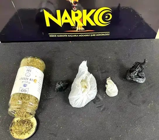 Düzce'de 180 Gram Sentetik Kannabinoid Ele Geçirildi