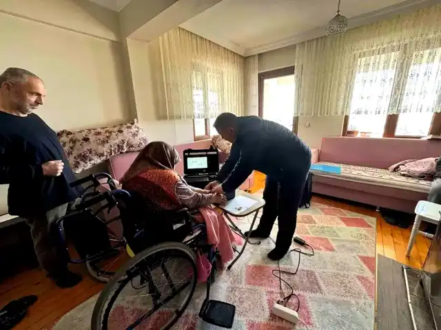 Düzce'de Yaşlılara Kışın Nüfus Hizmeti
