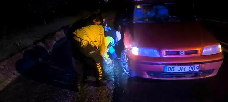 Patlayan Lastikte Jandarma İmdadına Yetişti!