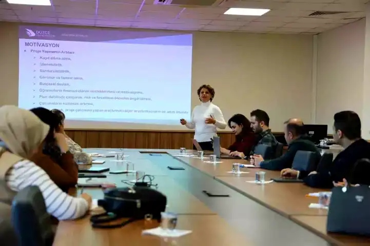 Düzce Üniversitesi'nde TÜSEB Proje Yazma Atölyesi